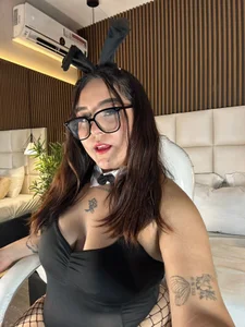 KatlynRous playboy♥ Pic 6