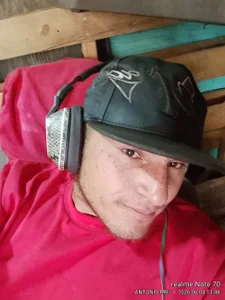 Anto123380 Yo 23 Foto 6