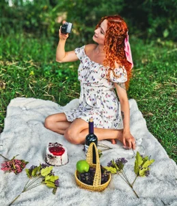 amy_e Birthday Picnic Vibes 🎂 Pic 6