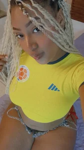 your sexy Colombian girl 🔥 de ZuryRochet  3 Imagens