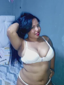 karimbrunette Public slika 4