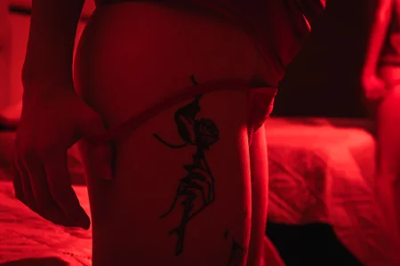 SweetEuphoria_ Red ❤  💋 Pic 2