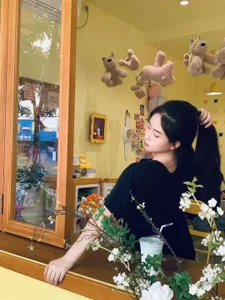 1X-two 伊伊💕 Foto 2