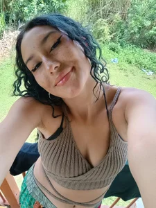So Happy Surrounded by Nature od Aitana__s  snímek
