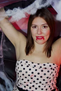 AliceEmerson kullanıcısının Happy Halloween👻😈 albümü -  4 fotoğraf