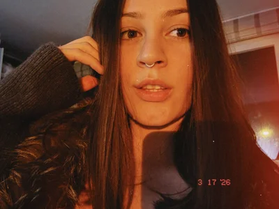 Eva_kinkystudent🌅 Bild 4