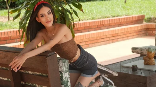 LilitRobins I look innocent ... but don't look too close 😇🖤 Bilde 4