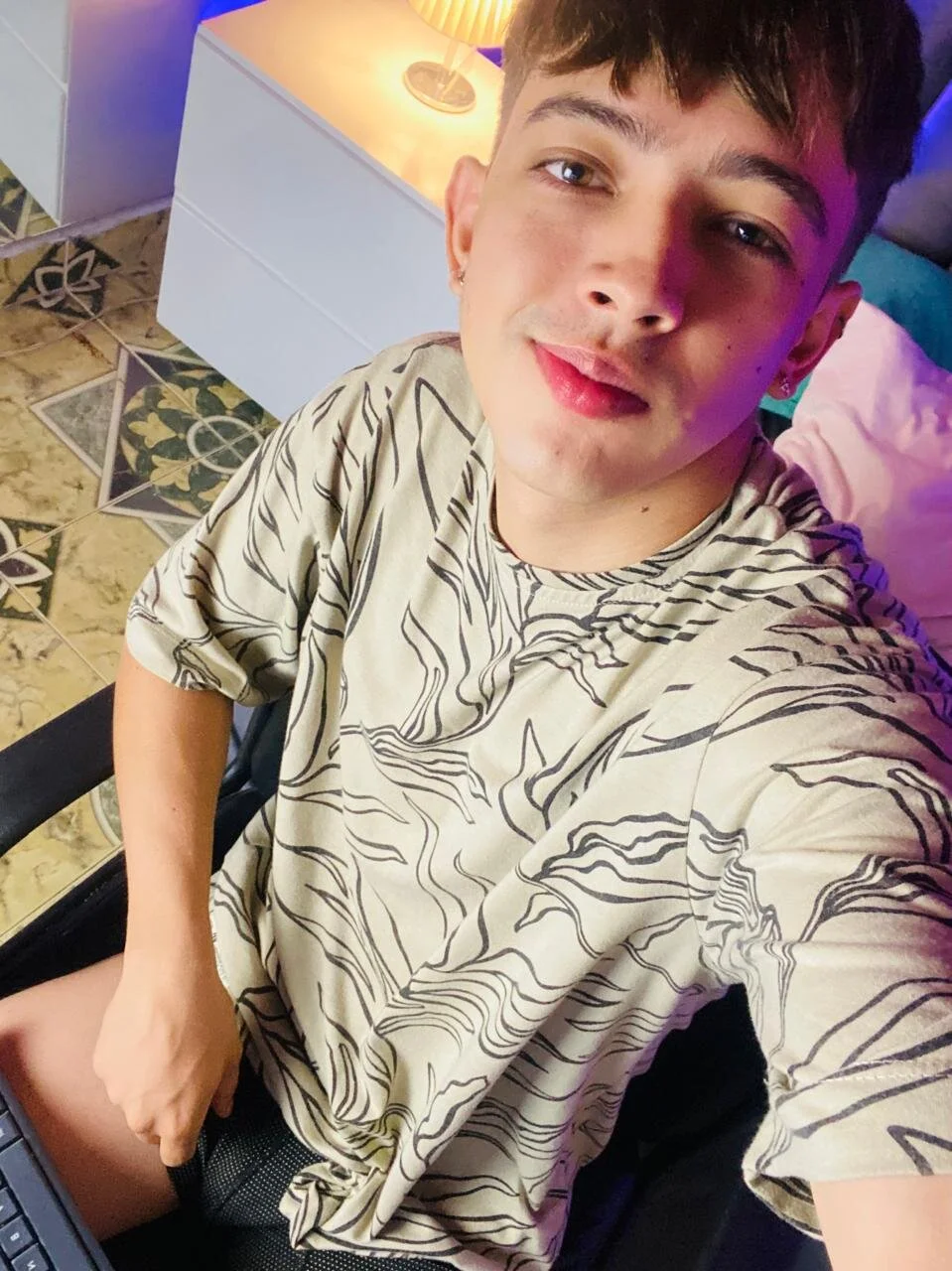 Lian_Miller1_ 熱門圖片 7972
