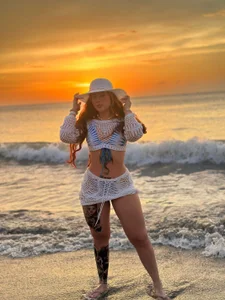 Vittoria__rossi Beach vibes 🌊☀️ Poză