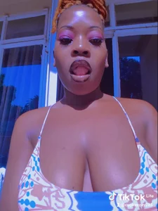 SaucySativaxoxo Public Billede 6