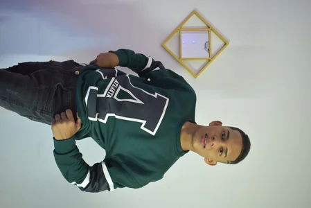 dilan_alfonzoのNew photo sections💚の 5枚の写真