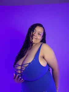 KITY_HILL Blue 💙👑 Pic 3