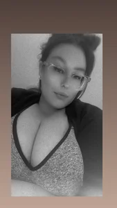 bustybabe86 Selfies Pic