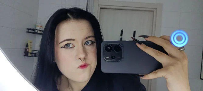 KattieOvdenk love me Bilde 2
