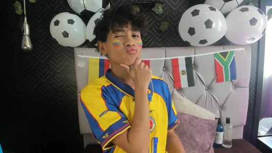 COLOMBIAN BOY🇨🇴🇨🇴 de Ethan_Westt  6 photos