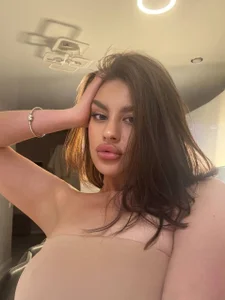 KristyDolly Public Foto 9