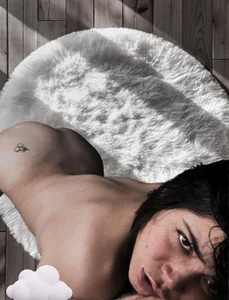 PamelaJonsom_ Public Kuva 4