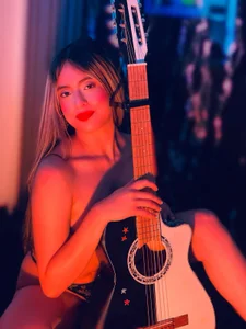 Isabella_Foxx_: hot ( 3 фото)