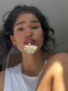 Emycarver09_The white color stands out to me a lot 🥵💦 Bild 4