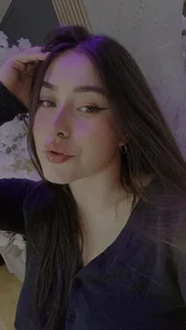 HannaCollins_のhorny hanna 🥵😈の 2枚の写真