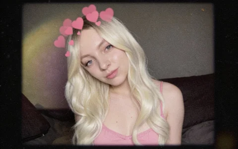anny_islovely Public Pic 2