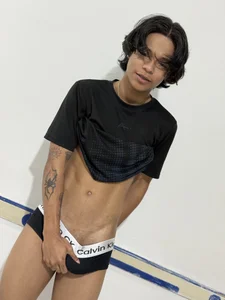 AndyKings_1 Public صورة واحدة|AndyKings_1 Public صورتان|AndyKings_1 Public  5 صور|AndyKings_1 Public  5 صورة