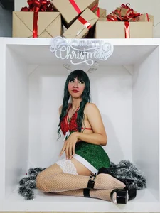 sofi_elfqueen Merry christmass 2025 Pic 4
