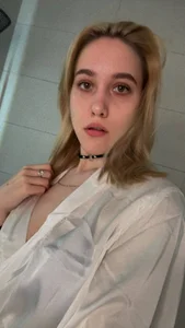 pinkhornyprincess: Me in the shower ( 3 фото)