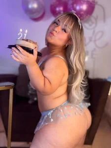 Angel_Pettite . 🎂 Birthday Queen 👑 Pic 7