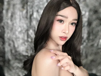 Zdjęcia KeenMazikeen69 Fresh look:  2