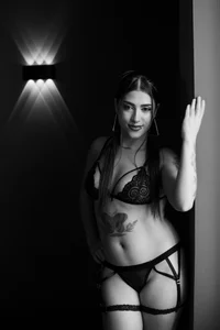 DarlyHoper__ Public  4টি ছবি