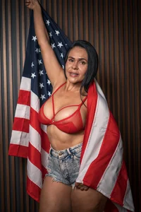 gaialewis July 4th slika 3