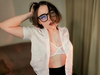 alysia_storm Public Pic 9