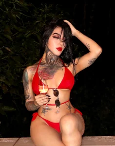 Zdjęcia Alexa_Fetish999 In the pool:  2