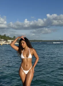 saraisha Hot beach 🥵 Pic 3