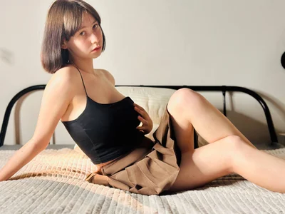 Public od SuzanneHowse  9 snímek