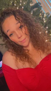 XoMisty Sexy Christmas Pic 8