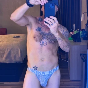 MILEHIGH711 Public Pic 4