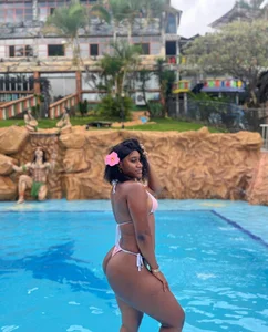 GIRLS VERY HOT💛🌈 de Amykord Foto