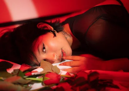 Yazmin ready to have fun 🔥 de Yazmin_rouse  7 Imagens