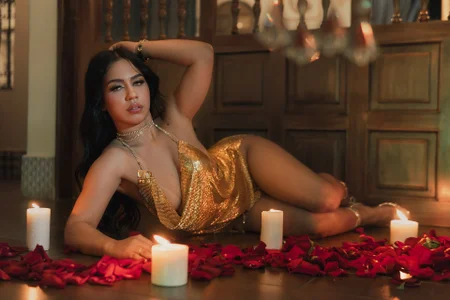 SabrinaMontclair Gold and Desire Pic 3