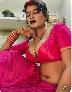 Silk salwar de UrvashiRani  Imagens