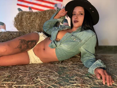 Natasha-secret kullanıcısının 🔥🇺🇸 Cowgirl Vibes & Fireworks albümü -  3 fotoğraf