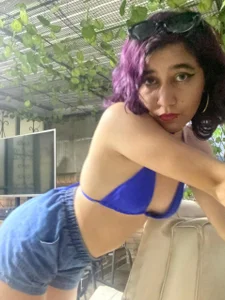 kiri_velvet_ Public Pic 2
