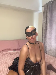 Sexmad_Elle Public Billede 2