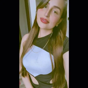 Public de LunaRouuse_  2 Imagens