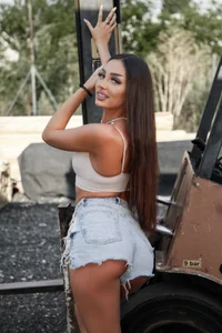 MileySin1111's lil slut Sex Photo 5