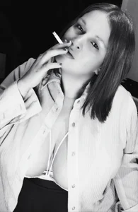 SofiCurvy Smoking Bilde 3