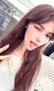 Zoe_VeeのAugust Memories — 2026の 7枚の写真