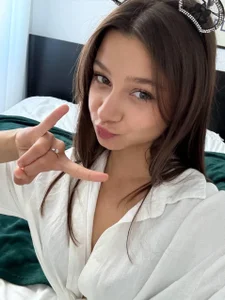 MiaRouxie Public Pic 6